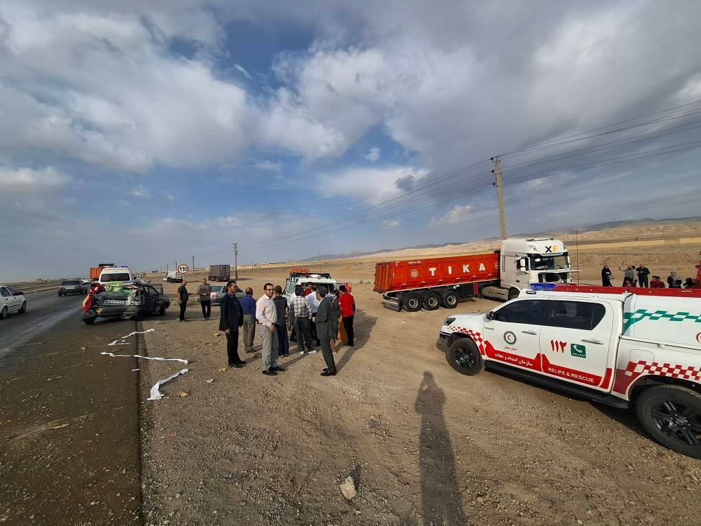 ۴ مصدوم بر اثر تصادف تریلی و پراید در جاده سمنان به سرخه