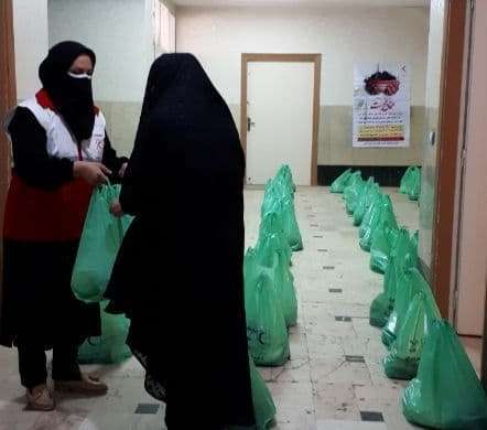توزیع 125 بسته غذایی میان نیازمندانِ شهرستان شاهرود در استان سمنان