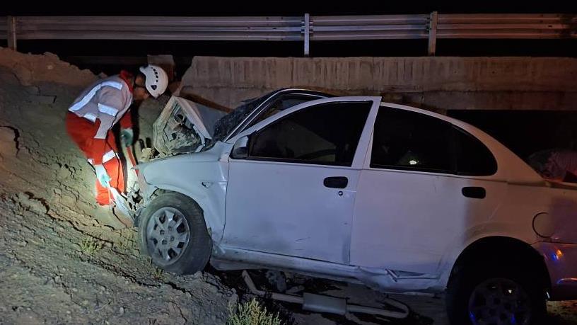 در حادثه مرگبار جاده سرخه به آرادان براثر سقوط از پل ساینا ۲ نفر جان خود را از دست دادند